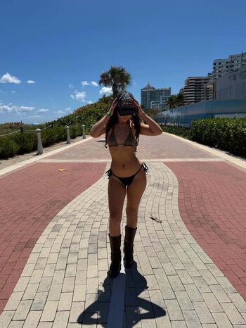 Full leaked Chloeforero  page private photo