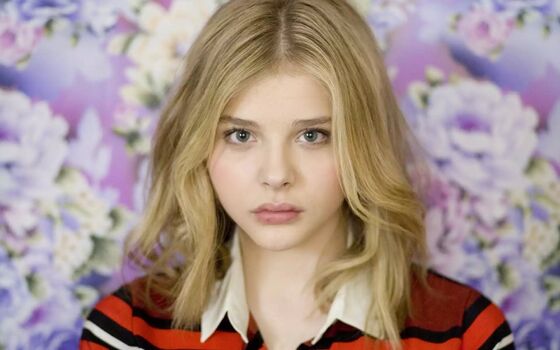 Full leaked Chloemoretz private photo