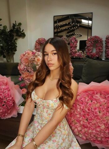 Full leaked Chloeparkerrr private photo