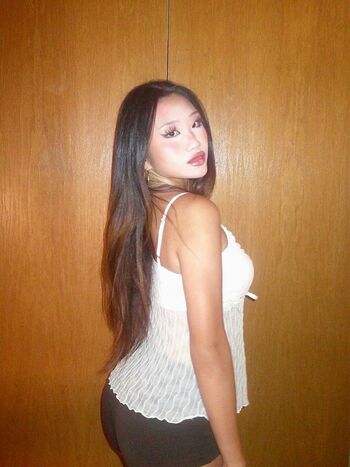 Full leaked Chloewaang private photo