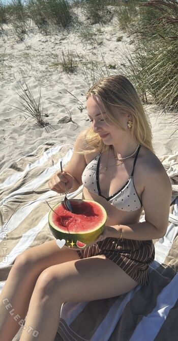 Full leaked Chrissixxe private photo