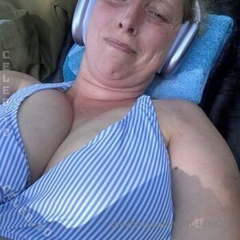 Full leaked Chrissy private photo