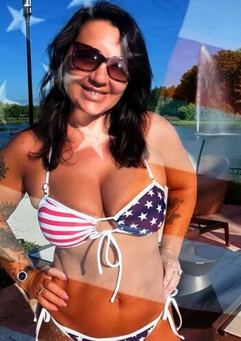 Full leaked Christina model private photo