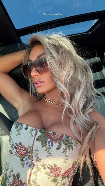 Full leaked Christinaathenaa private photo