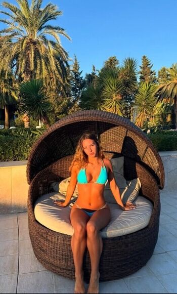 Full leaked Christinalapox private photo