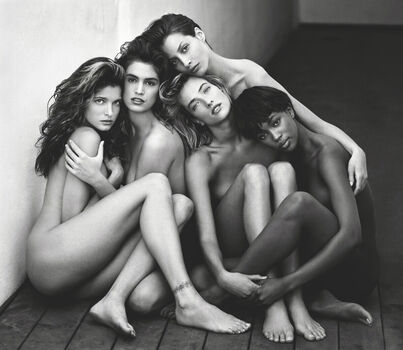Full leaked Christy turlington private photo