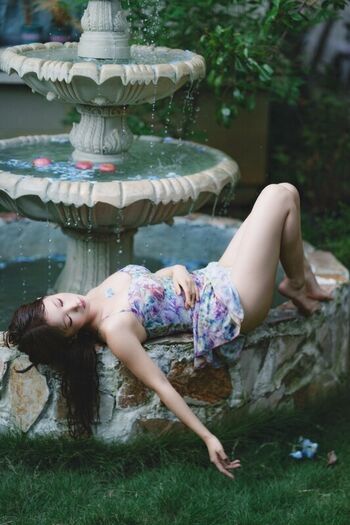 Full leaked Chunmomo page private photo