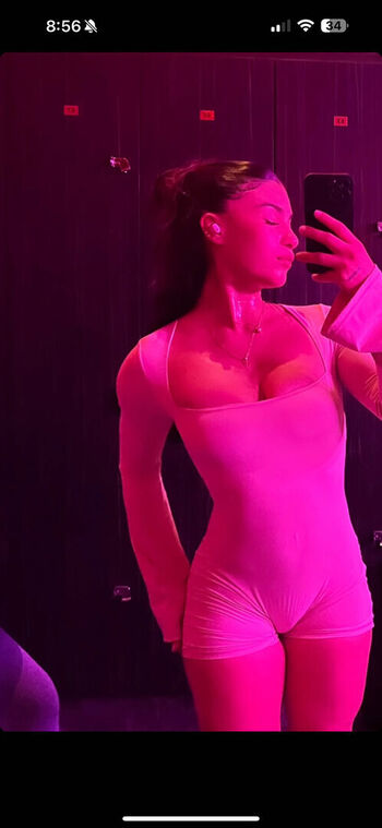 Chvzvanessa