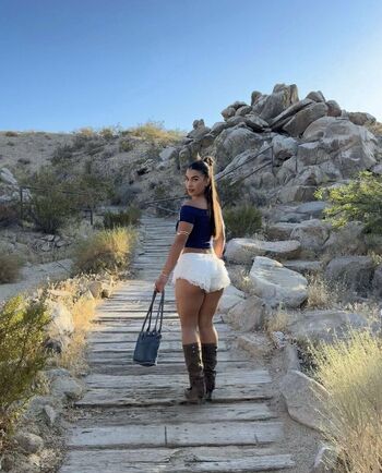 Full leaked Chvzvanessa page private photo