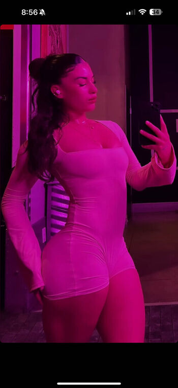 Full leaked Chvzvanessa page private photo