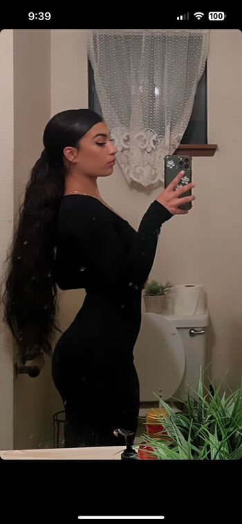 Full leaked Chvzvanessa private photo