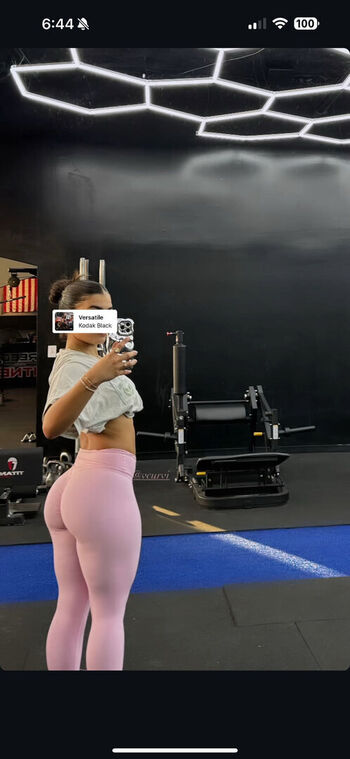 Full leaked Chvzvanessa private photo