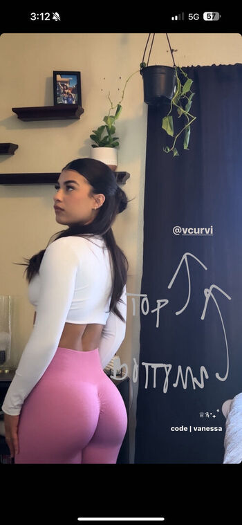 Full leaked Chvzvanessa private photo