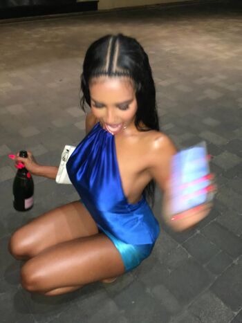 Full leaked Chxrry private photo