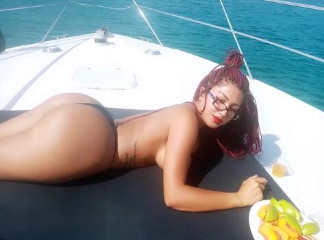 Full leaked Cikolatabitter private photo