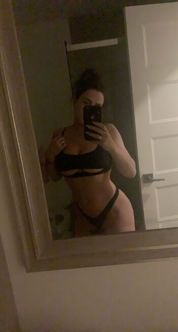 Cilantro_Xo