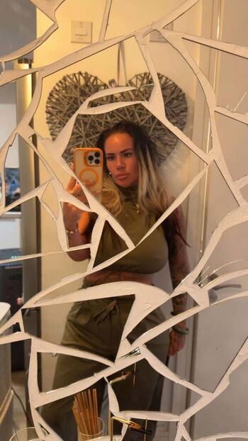 Full leaked Cinders k private photo