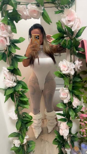 Full leaked Cinders k private photo