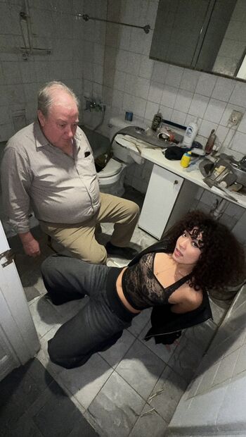Full leaked Cinnabrit page private photo