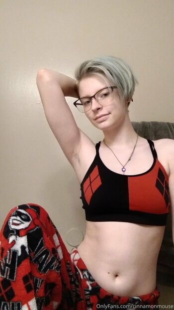 Full leaked Cinnamonmouse page private photo