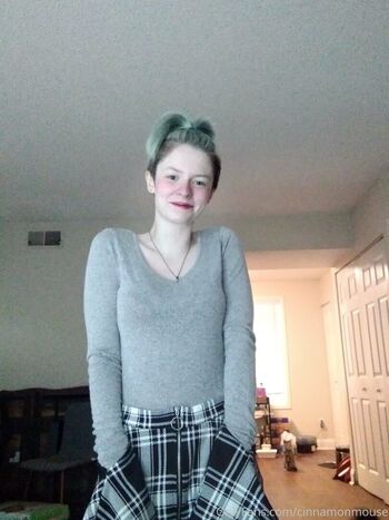 Full leaked Cinnamonmouse private photo