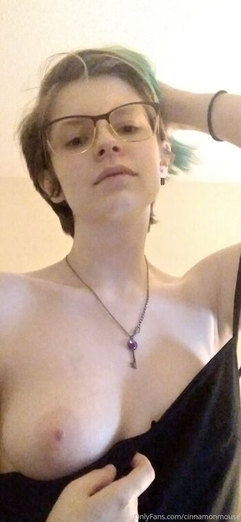 Full leaked Cinnamonmouse page private photo