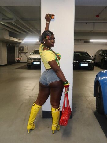 Full leaked Cire traore private photo