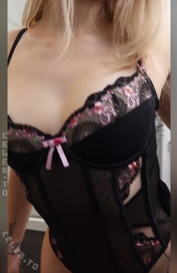 Full leaked Cirizzle private photo