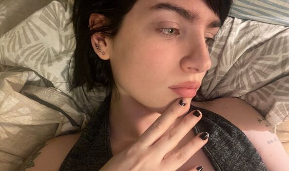 Full leaked Claireyael private photo