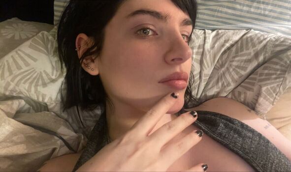 Full leaked Claireyael private photo