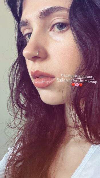 Full leaked Clairo page private photo