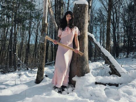 Full leaked Clairo private photo