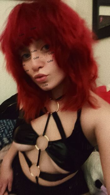 Full leaked Clammybambi private photo