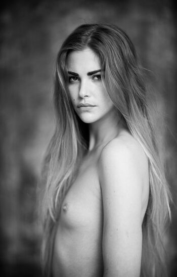 Full leaked Clara berry private photo