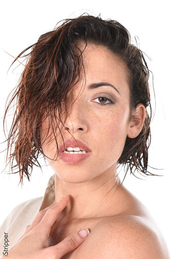 Full leaked Clara ren private photo