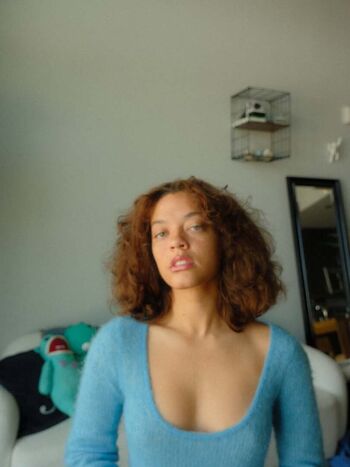 Full leaked Clara west private photo