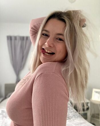 Full leaked Claraaa s private photo