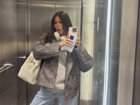 Full leaked Clarissa bea page private photo