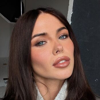 Full leaked Clarissa bea page private photo
