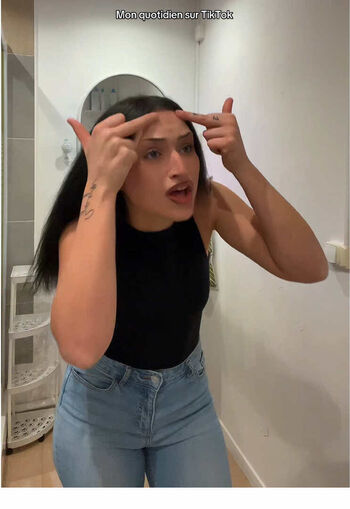 Full leaked Claryzerr private photo