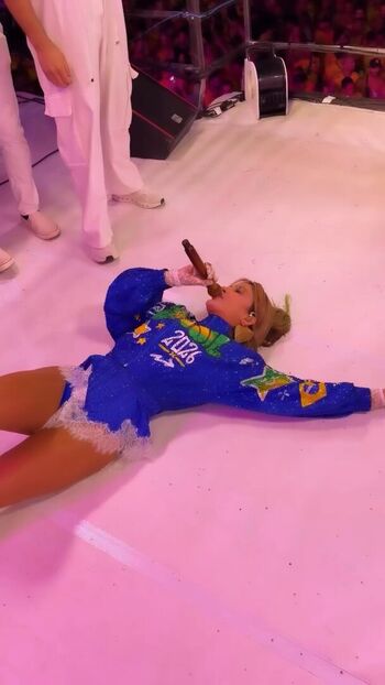 Full leaked Claudia leitte private photo