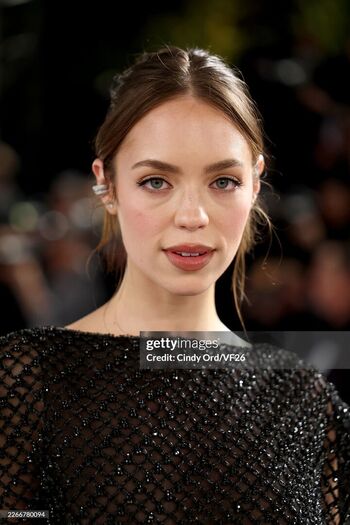 Full leaked Claudia sulewski private photo