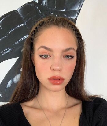 Full leaked Claudia sulewski private photo