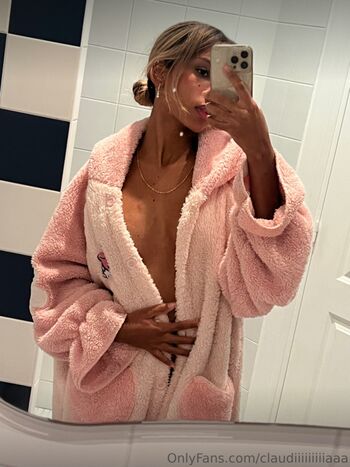 Full leaked Claudiiiiiiiiiaaa private photo