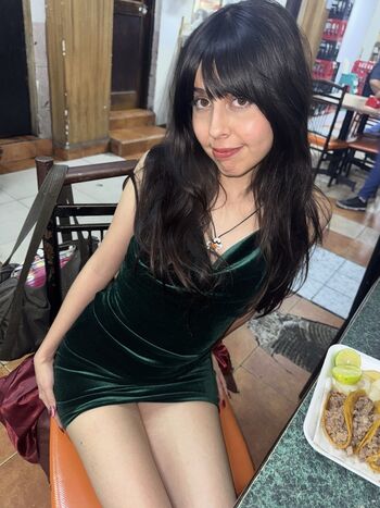 Full leaked Clo harrison private photo