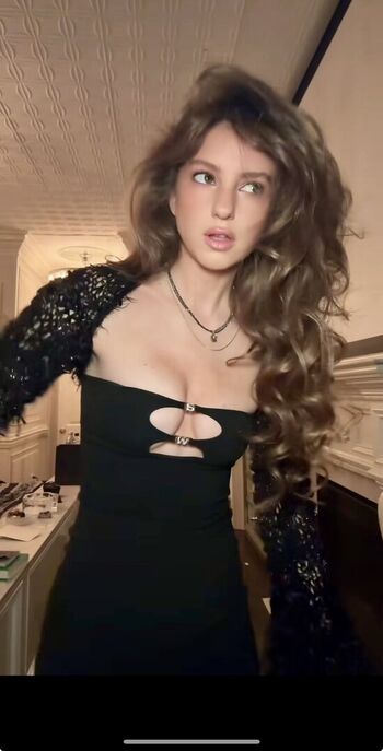 Full leaked Cloudynoir private photo