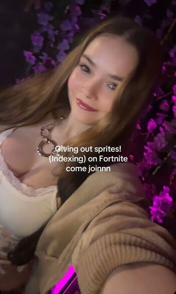 Full leaked Clumsyori private photo