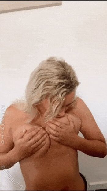 Full leaked Coffey sisters private photo