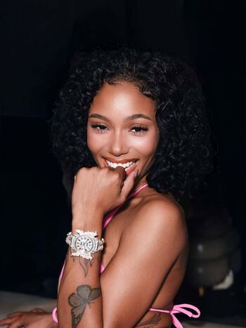 Full leaked Coi leray private photo