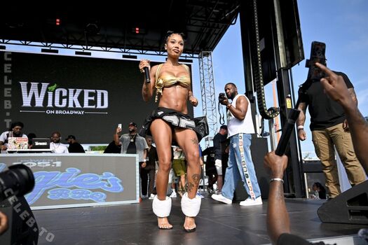 Full leaked Coi leray private photo